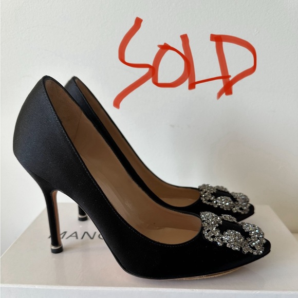 Manolo Blahnik Hangisi - Picture 1 of 8